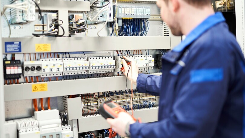 Elektroniker Schwerpunkt Wärmepumpe (m/w/d), 1. Bild